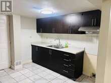 33 CHERRYTREE DRIVE | Brampton Ontario | Slide Image Thirty