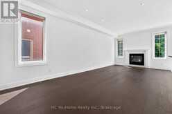 112 LACEWOOD DRIVE | Richmond Hill Ontario | Slide Image Seventeen