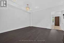 112 LACEWOOD DRIVE | Richmond Hill Ontario | Slide Image Five