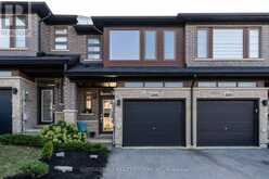 4008 CROWN STREET | Beamsville Ontario | Slide Image Two