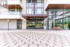 808 - 397 ROYAL ORCHARD BOULEVARD E | Markham Ontario | Slide Image Three