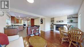 15 BOND CRESCENT | Richmond Hill Ontario | Slide Image Twelve
