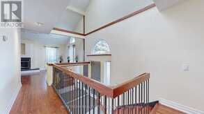 15 BOND CRESCENT | Richmond Hill Ontario | Slide Image Fifteen
