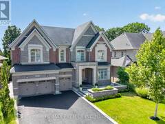 31 SARRACINI CRESCENT Vaughan Ontario, L4L 3S9