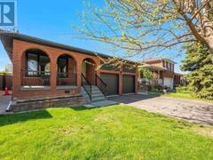 19 HAMER BOULEVARD Toronto Ontario, M9R 4A8