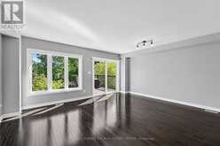 370 DOAK LANE | Newmarket Ontario | Slide Image Eleven