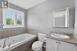 370 DOAK LANE | Newmarket Ontario | Slide Image Twenty