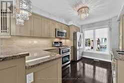 370 DOAK LANE | Newmarket Ontario | Slide Image Four