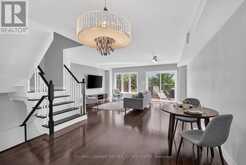 370 DOAK LANE | Newmarket Ontario | Slide Image Nine