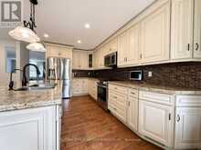 8 ALPINE WAY | Oro-Medonte Ontario | Slide Image Twelve