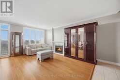 601 - 1998 IRONSTONE DRIVE | Burlington Ontario | Slide Image Nine
