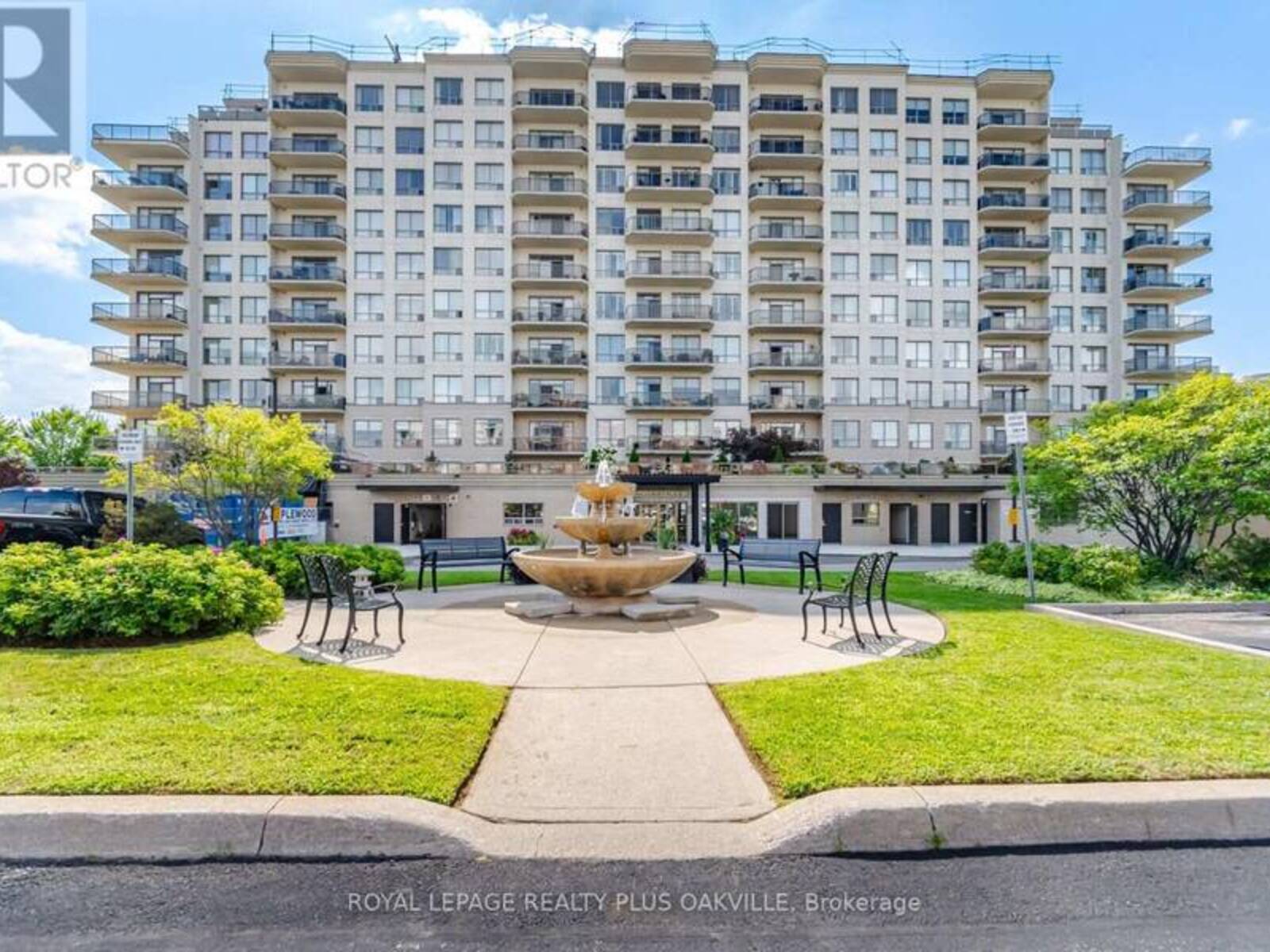 601 - 1998 IRONSTONE DRIVE, Burlington, Ontario L7L 7P7