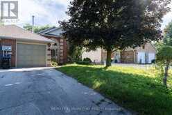 5 GOLDSMITH PLACE | Wasaga Beach Ontario | Slide Image Three