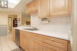 209 - 33 WELDRICK ROAD E | Richmond Hill Ontario | Slide Image Nineteen
