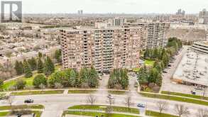209 - 33 WELDRICK ROAD E | Richmond Hill Ontario | Slide Image One