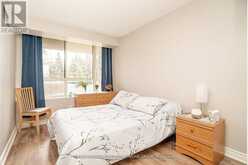 209 - 33 WELDRICK ROAD E | Richmond Hill Ontario | Slide Image Twenty-two