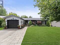11 TAMARACK COURT New Tecumseth Ontario, L0G 1W0