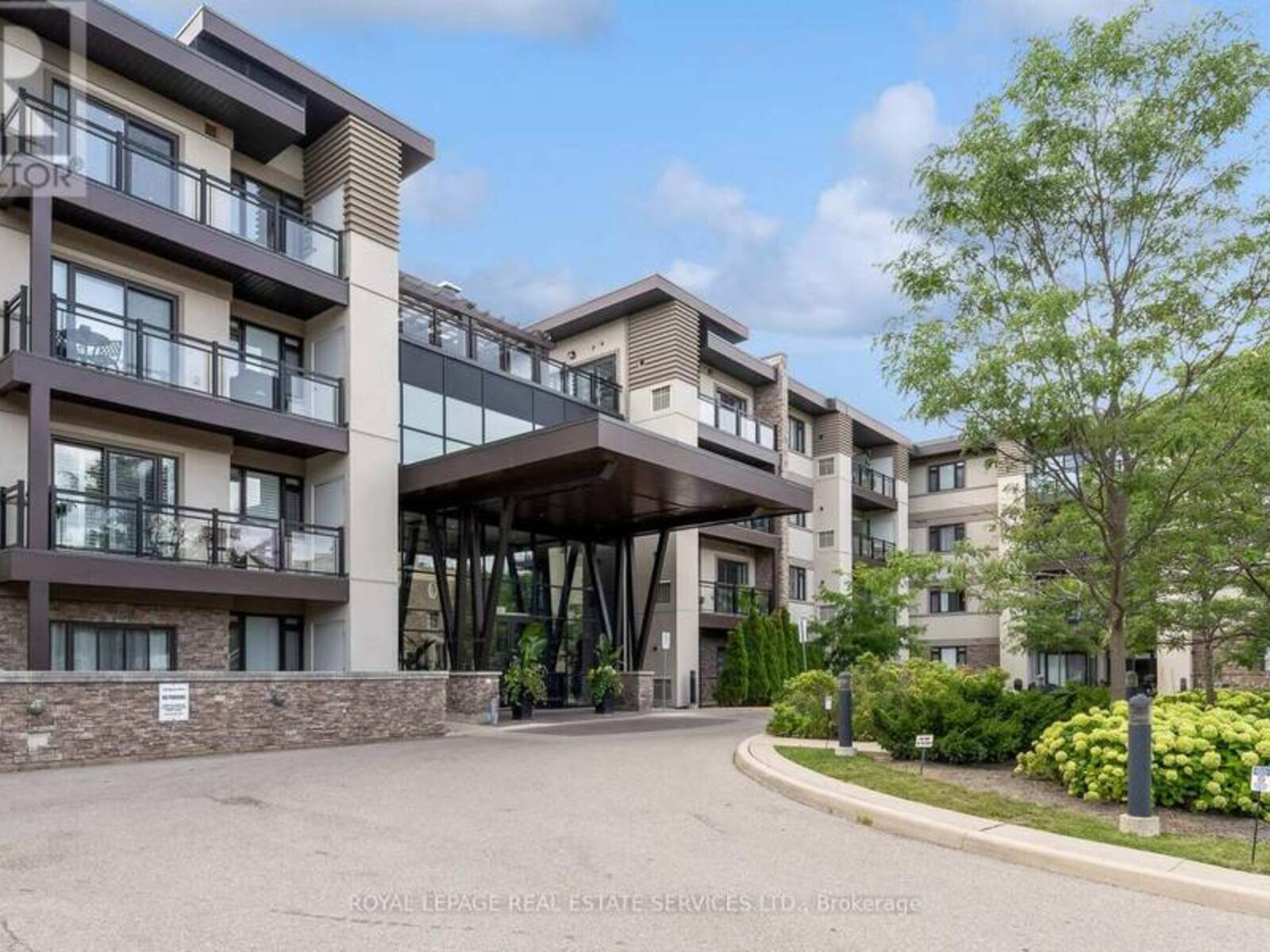 203 - 128 GARDEN DRIVE, Oakville, Ontario L6K 0H7