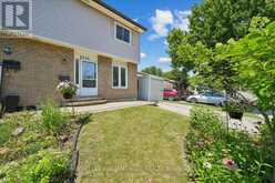 2320 MIDDLESMOOR CRESCENT | Burlington Ontario | Slide Image Four