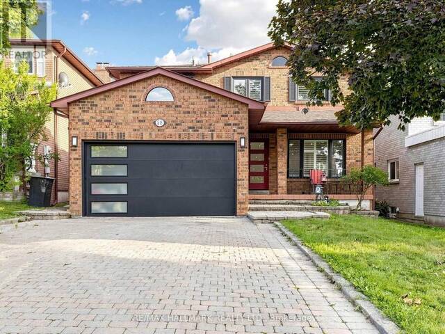 58 MARCHWOOD CRESCENT Richmond Hill Ontario, L4C 8M4 - 5 Bedrooms Home For Sale