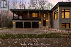 17 STAGLIR DRIVE | Tiny Ontario | Slide Image One