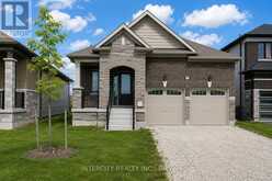 17 UNION BOULEVARD | Wasaga Beach Ontario | Slide Image Three