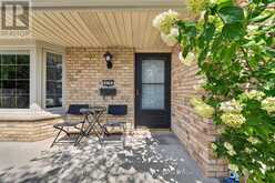 670 GRENFELL DRIVE | London Ontario | Slide Image Three