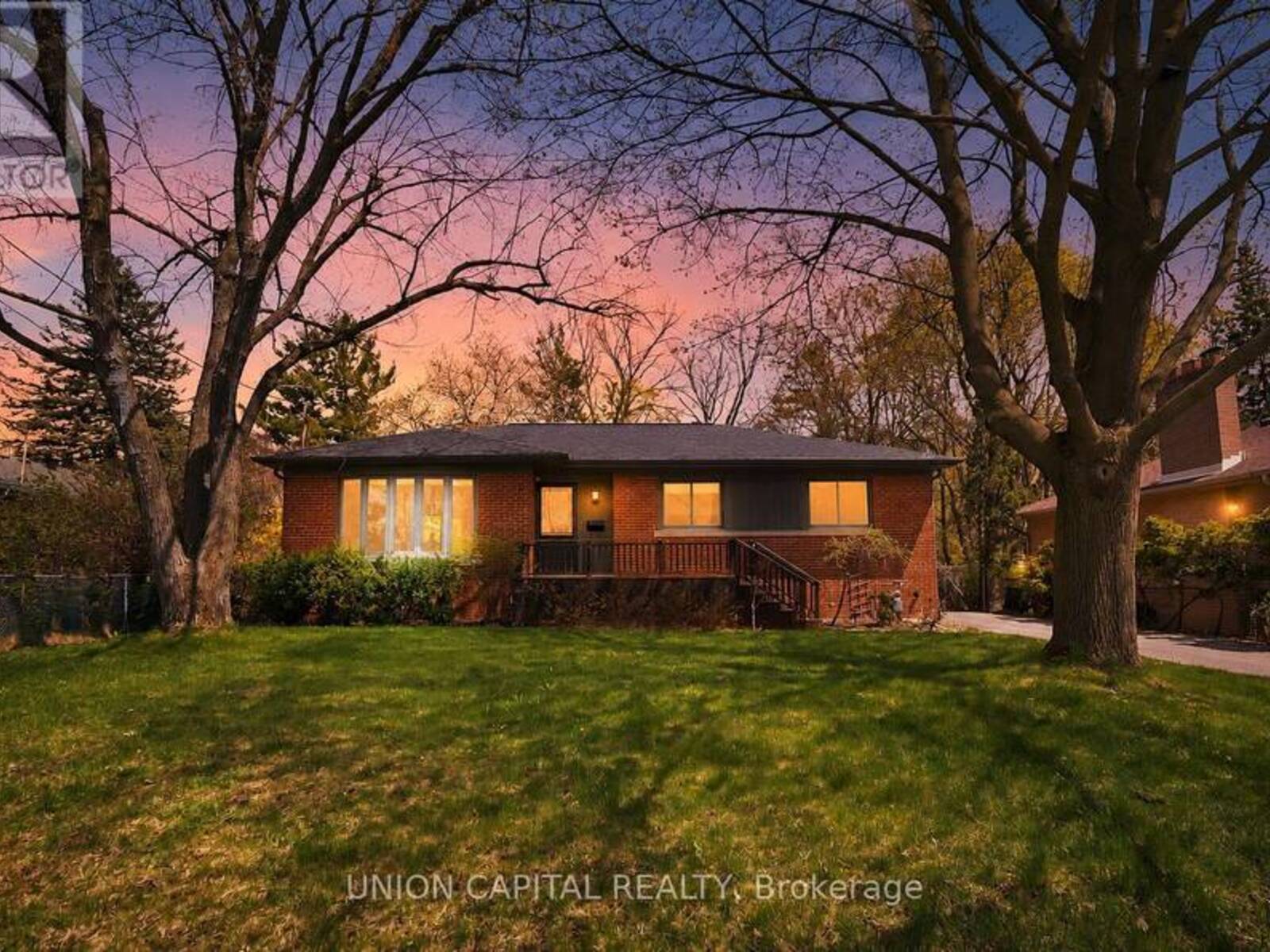 111 LIBBY BOULEVARD, Richmond Hill, Ontario L4C 4V4