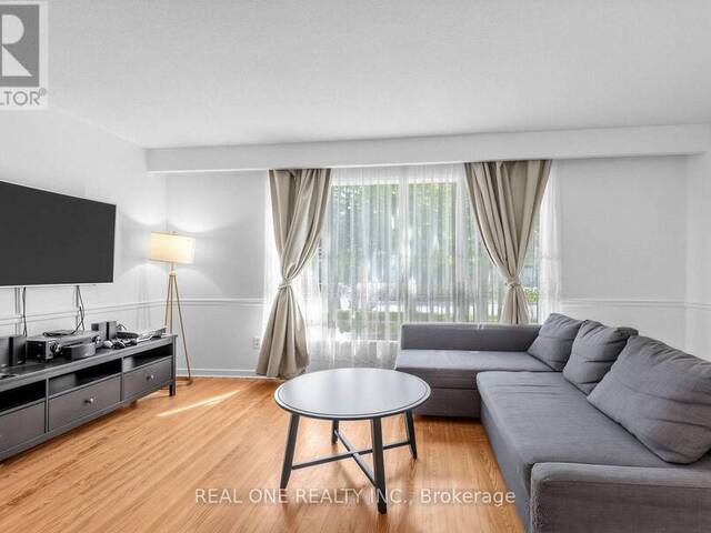 10 DEVINS DRIVE Aurora Ontario, L4G 2Z1 - Property For Sale