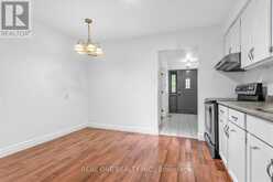 10 DEVINS DRIVE | Aurora Ontario | Slide Image Eight