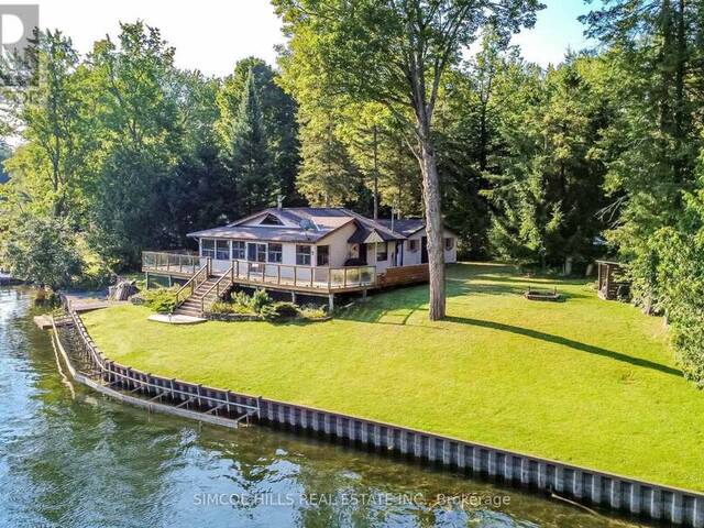 4266 CANAL ROAD Washago Ontario, L0K 2B0 - 2 Bedrooms Waterfront Home For sale