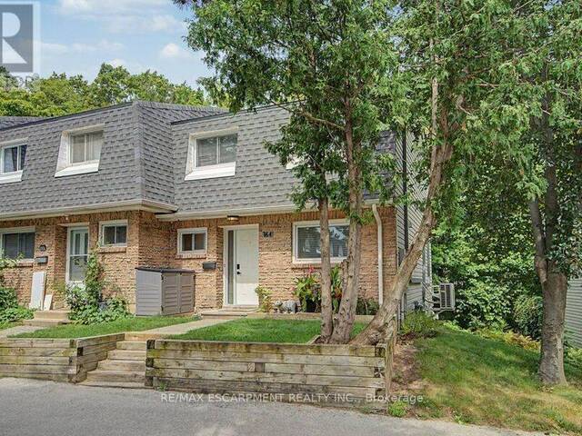164 - 2050 UPPER MIDDLE ROAD Burlington Ontario, L7P 3R9 - 3 Bedrooms Condo For Sale