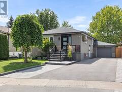 20 HOLLISTER ROAD Toronto Ontario, M9C 4M7