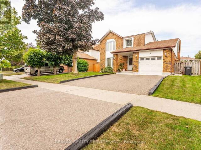 4 MARKHAM STREET Brampton Ontario, L6S 2X7 - 3 Bedrooms Home For Sale