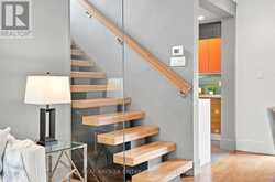 671 SCARLETT ROAD | Toronto Ontario | Slide Image Thirteen