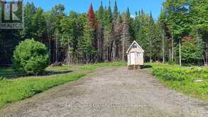 1555 MINNICOCK LAKE ROAD | Haliburton Ontario | Slide Image Four