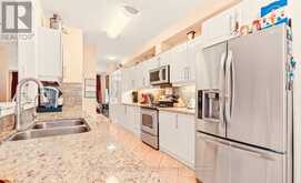 63 - 255 SHAFTSBURY AVENUE | Richmond Hill Ontario | Slide Image Seventeen