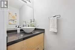 111 OAK PARK DRIVE | Waterloo Ontario | Slide Image Thirteen