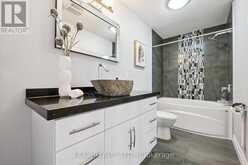 111 OAK PARK DRIVE | Waterloo Ontario | Slide Image Seventeen