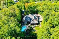 3 BRIDGEWATER DRIVE | Richmond Hill Ontario | Slide Image Five