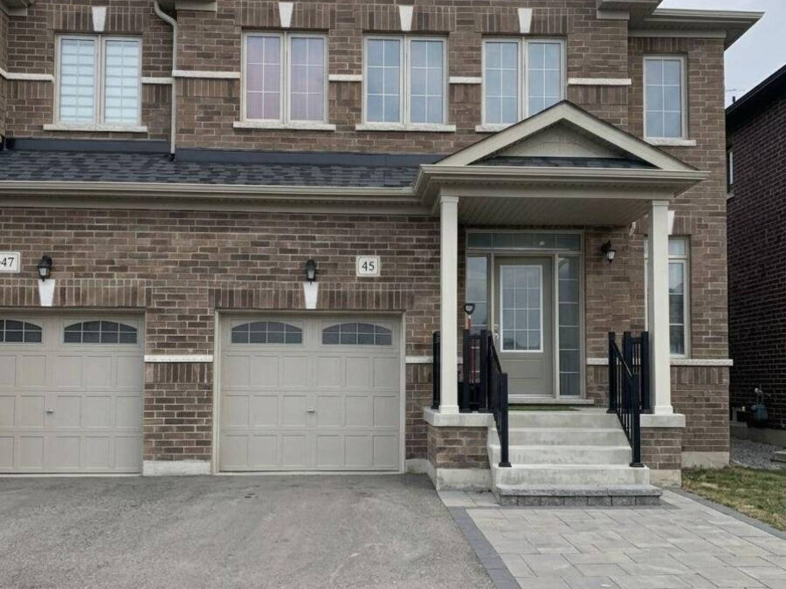 45 RICH CRESCENT, Whitby, Ontario L1P 1V8