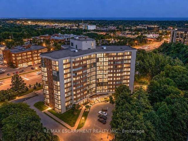 202 - 1230 MARLBOROUGH COURT Oakville Ontario, L6H 3K6 - 1 Bedroom Condo For Sale