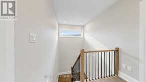 14 DIXON COURT | Barrie Ontario | Slide Image Sixteen