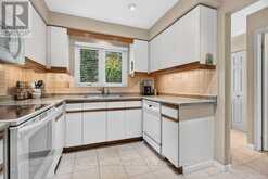 8 - 2136 OLD LAKESHORE ROAD | Burlington Ontario | Slide Image Twelve