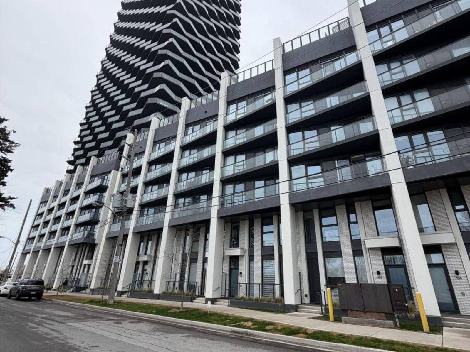 628 - 36 ZORRA STREET, Toronto, Ontario M8Z 0G5
