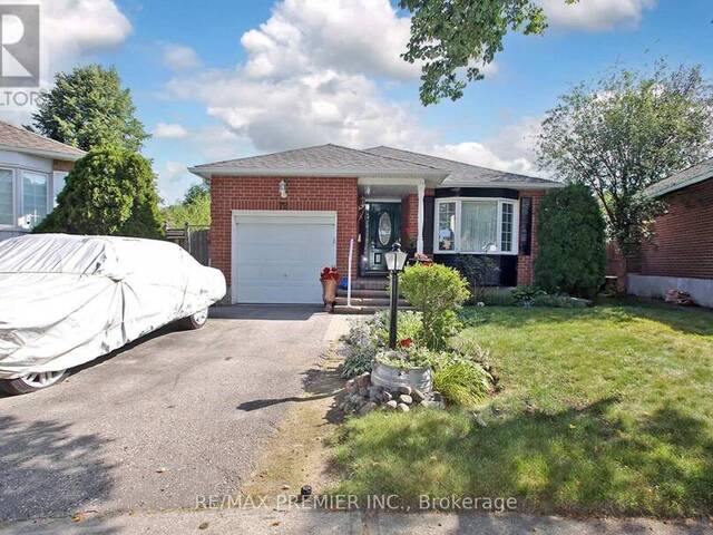 72 HOMEFIELD SQUARE Clarington Ontario, L1E 1L3 - Multi-family Home For Sale