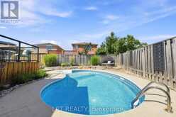 4 LISTER DRIVE | Barrie Ontario | Slide Image Thirty-five