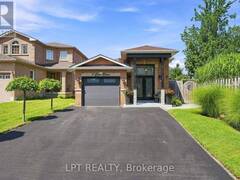 4 LISTER DRIVE Barrie Ontario, L4N 0L5