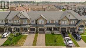 11 COOLEY GROVE | Hamilton Ontario | Slide Image Four