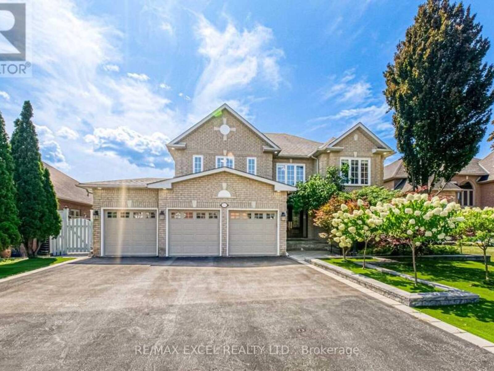 352 CROFTERS ROAD, Vaughan, Ontario L4L 8Y3
